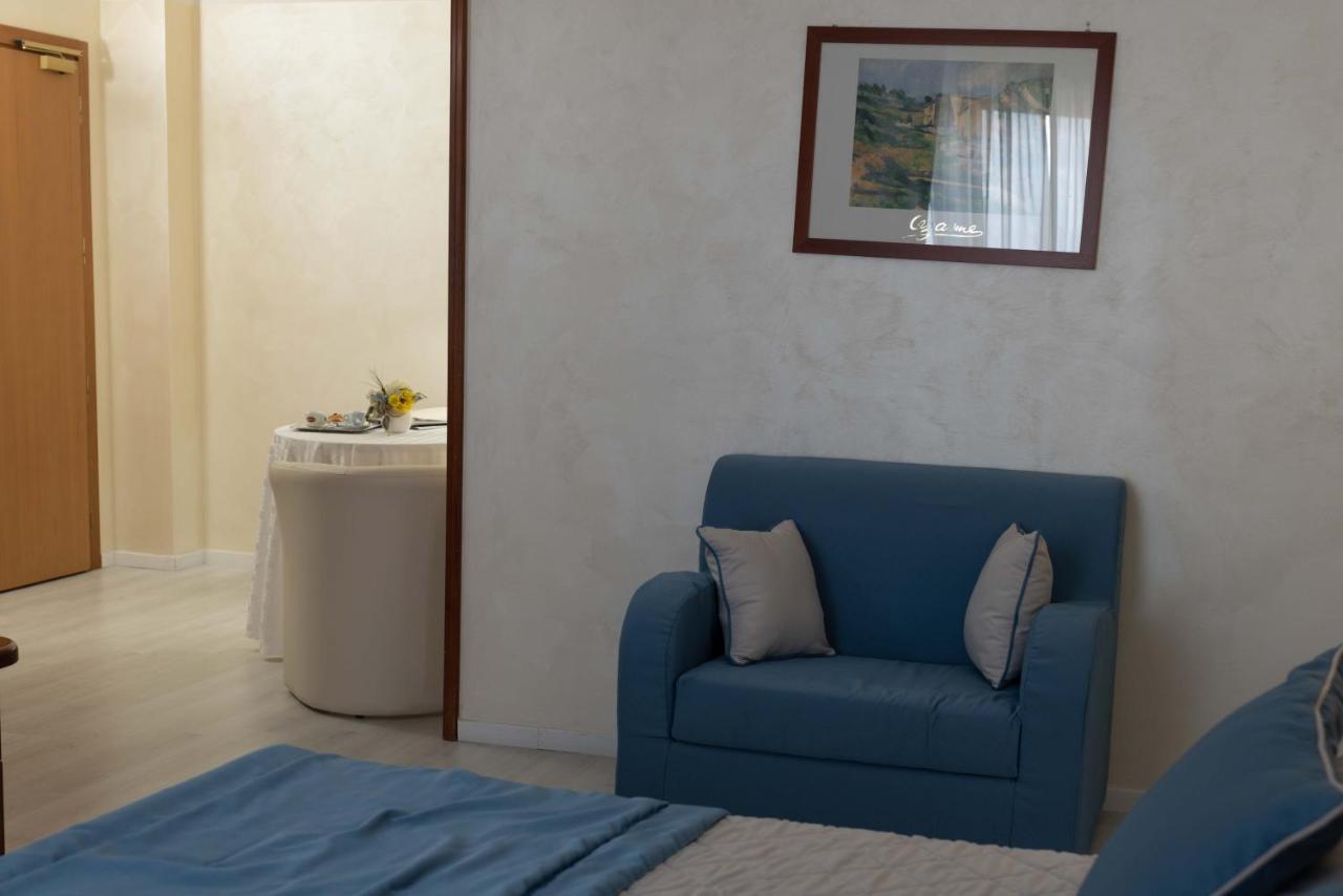 Edra Hotel 4*